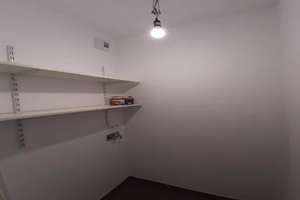 Zuhause mit 2 Zimmern und Balkon in Berlin – Weserstraße 44A, 10247 Friedrichshain, Berlin – Vorschaubild 2