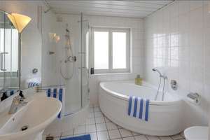Möbliert: Individuelle, hochwertige 4-Zimmer Wohnung  – 81375 Neuhadern, München – Vorschaubild 11