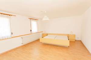 Einfamilienhaus in Zell Kaimt mit großer Terrasse und Garage - Viel Platz für die Familie – Die vollständige Adresse der Immobilie erhältst du vom Anbieter., 56856 Zell (Mosel) – Vorschaubild 14