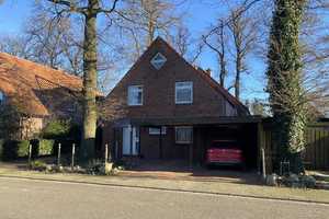 Reserviert! Geräumige Doppelhaushälfte, ca. 130 m² Wohnfläche, 5 ZKB mit Terrasse und Carport – Cloppenburg (Kreis) – Vorschaubild 2