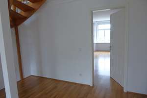 Hier macht Treppensteigen Spaß! - Exquisite 3-Raum-Maisonette auf dem hinteren Sonnenberg – Hofer Str. 24, 9130 Sonnenberg, Chemnitz – Vorschaubild 12