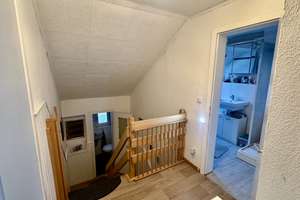 Vielseitiges Zweifamilienhaus mit großem Grundstück, Garagen und Gartenidylle – Die vollständige Adresse der Immobilie erhältst du vom Anbieter., 41069 Holt, Mönchengladbach – Vorschaubild 10
