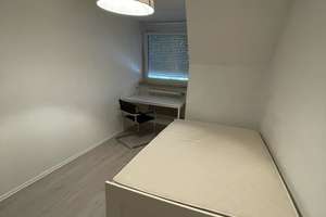 WG-Studentenzimmer im EFH in München – Hötzlring 31, 81737 Ramersdorf, München – Vorschaubild 2