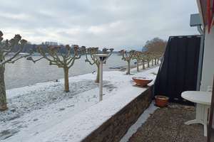 Wunderschöne Terrassenwohnung mit Rheinblick in Wiesbaden-Biebrich – Die vollständige Adresse der Immobilie erhältst du vom Anbieter., 65203 Biebrich, Wiesbaden – Vorschaubild 1