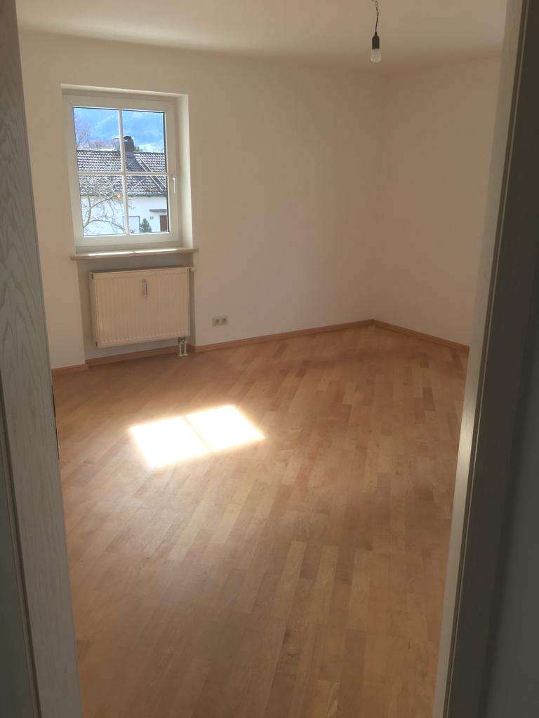 Immobilie in Bernau am Chiemsee - Schöne 3-Zi-ETW│provisionsfrei│89m²│1. OG│großer Balkon│Alpenblick│ruhige Lage│gehobene Ausstattung - Bild 3