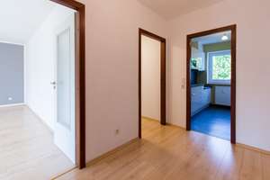 2,5-Zimmer-Wohnung mit großer Loggia, EBK & Garage in ruhiger Waldrandlage – Die vollständige Adresse der Immobilie erhältst du vom Anbieter., 31139 Neuhof / Hildesheimer Wald / Marienrode, Hildesheim – Vorschaubild 7