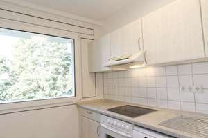 Teilmöblierte 2-Zimmer-Wohnung mit Balkon in Hamburg-Hummelsbüttel – Lentersweg 1, 22339 Hummelsbüttel, Hamburg – Vorschaubild 5