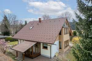 * Reserviert* Zwei Wohnungen unter einem Dach – Haus mit Garten und Doppelgarage – Schwarzwald-Baar-Kreis – Vorschaubild 2