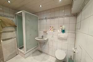 Großzügiges Einfamilienhaus mit Kamin, Einbauküche, Sauna in gefragter Lage – Die vollständige Adresse der Immobilie erhältst du vom Anbieter., 40668 Meerbusch – Vorschaubild 24
