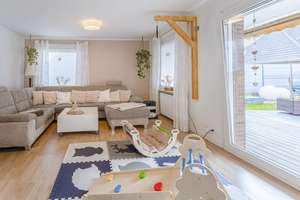 Ein Haus - viele Möglichkeiten: Wohnen für Familie oder Generationen in Nadorst – Die vollständige Adresse der Immobilie erhältst du vom Anbieter., 26127 Nadorst, Oldenburg (Oldenburg) – Vorschaubild 4