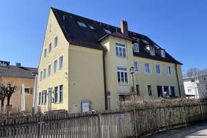 über 700 m² Nutzfläche - Wohnhaus/Appartements