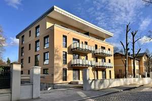 3-Zimmer- Penthousewohnung in wunderschöner Parkstraße für jetzt oder später
