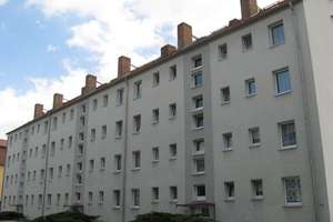 Familienfreundliches Wohnen mit Wanne und Balkon in der Taborer Straße 23 Naumburg (Saale)
