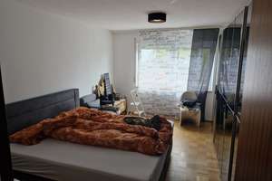 Helle 3-Zimmer-Wohnung mit Balkon in Dußlingen – Die vollständige Adresse der Immobilie erhältst du vom Anbieter., 72144 Dußlingen – Vorschaubild 2