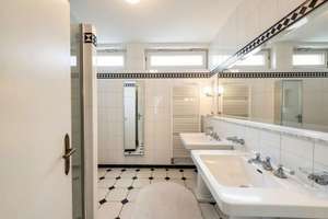 Anwesen auf 1.380 m² Grundstück in begehrter Westend-Lage mit Pool, Sauna und Sanierungspotenzial – Die vollständige Adresse der Immobilie erhältst du vom Anbieter., 14055 Westend, Berlin – Vorschaubild 15