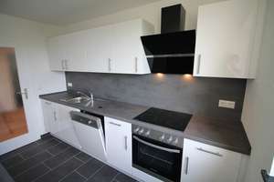 Ruhig wohnen in der Stadt
3-Zimmer-Wohnung mit Balkon und herrlichem Ausblick – auch ideal für Eige – Die vollständige Adresse der Immobilie erhältst du vom Anbieter., 94034 Grubweg, Passau – Vorschaubild 8