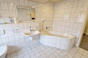 Offen gestaltete Traumwohnung mit Kamin und Tageslichtbad! Ab sofort!  – Straßburger Str. 246, 46045 Dümpten, Oberhausen – Vorschaubild 7