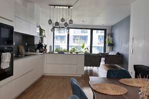 Furnished 3-room apartment with modern interior design and fitted kitchen in Berlin Friedrichshain – Pettenkoferstraße 13, 10247 Friedrichshain, Berlin – Vorschaubild 3