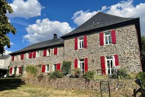 Repräsentatives Wohnhaus mit 13 Zimmern und Einbauküche, in der Nähe von Limburg – Die vollständige Adresse der Immobilie erhältst du vom Anbieter., 65627 Elbtal – Vorschaubild 1