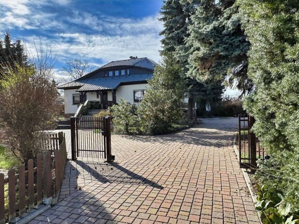 Immobilie in Bennewitz - Moderne Villa mit einzigartiger Ausstattung zu verkaufen im Speckgürtel von Leipzig - Bild 1