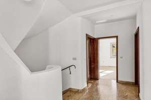 Eine Villa, ein Garten, ein bauliches Kunstwerk – Die vollständige Adresse der Immobilie erhältst du vom Anbieter., 82256 Fürstenfeldbruck – Vorschaubild 5