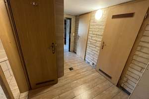 In schöner Ortsrand-/ Aussichtslage: Gepfl. EFH, u. a. mit Wintergarten, Kaminofen, Fußbodenheizung – Alte Weinstraße 33, 98554 Benshausen – Vorschaubild 63