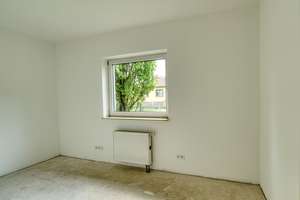 Wohnen mit viel Platz, Einfamilienhaus mit zusätzlicher Ebene und Gartenparadies – Die vollständige Adresse der Immobilie erhältst du vom Anbieter., 12621 Kaulsdorf, Berlin – Vorschaubild 13
