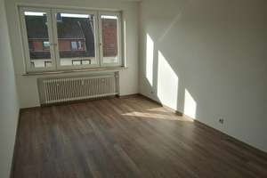 Helle frisch renovierte 2-Zimmer-Küche-Bad-Wohnung, 64 qm,  in Bremerhaven-Geestemünde – Grashoffstraße 40, 27570 Geestemünde, Bremerhaven – Vorschaubild 4