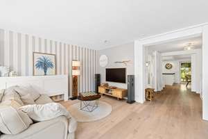 LICHTDURCHFLUTET, MODERN, ENTSPANNT - Luxuriöse Doppelhaushälfte - (Energieeffizienz A+) – Heilwigstr. 7, 81825 Waldtrudering, München – Vorschaubild 15