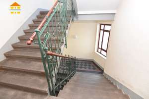 Großzügige 2-Raum Wohnung mit gemütlichem Innenhof & Einbauküche – Ludwig-Kirsch-Straße 32, 9130 Sonnenberg, Chemnitz – Vorschaubild 2