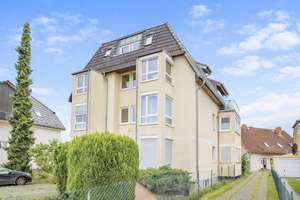 Charmante 3-Zimmer-Maisonettewohnung mit 2 Bädern und 2 Balkonen