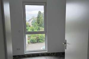Großzügige 4-Zimmer Wohnung in Köln-Meschenich – Hoggendorfer Straße 1, 50997 Meschenich, Köln – Vorschaubild 4