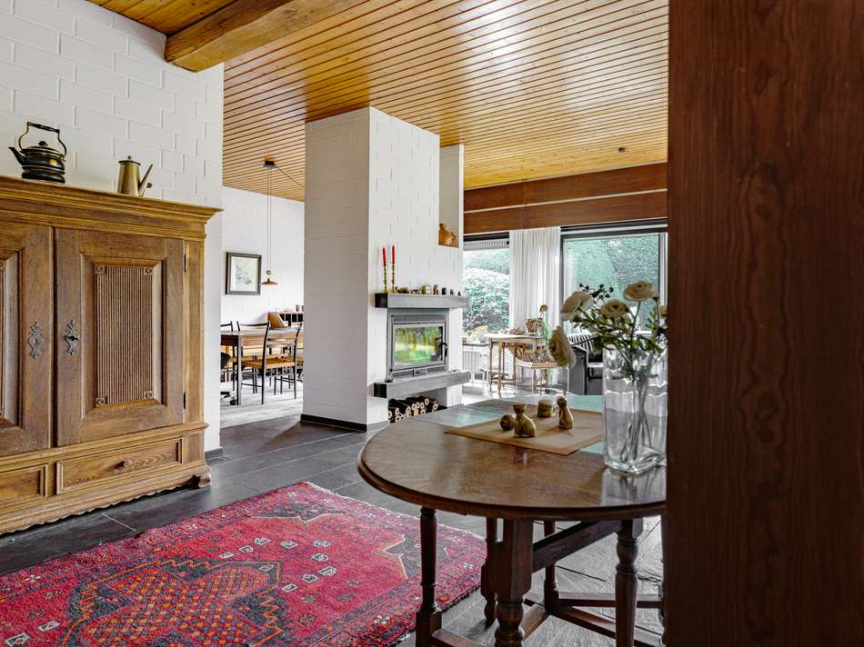 Entree - Blick Kamin/Essen