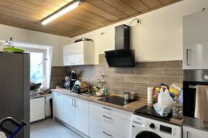 Großzügig Wohnen im klassischen Altbau – Attraktive 3-Zimmer ETW in zentraler Ruhiglage – Die vollständige Adresse der Immobilie erhältst du vom Anbieter., 45144 Frohnhausen, Essen – Vorschaubild 3