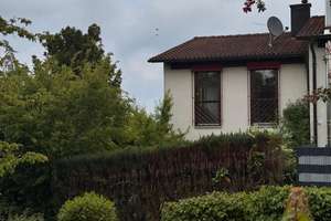 Von privat - Gepflegtes REH mit Garten u. Aussicht - ruhig, hell, familienfreundlich – Die vollständige Adresse der Immobilie erhältst du vom Anbieter., 72218 Wildberg – Vorschaubild 2