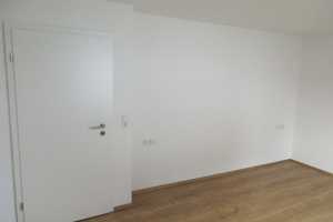 3 Familienhaus mit Wintergärten, PV und Garage in bevorzugter Wohnlage von Rottweil – Rottweil (Kreis) – Vorschaubild 12