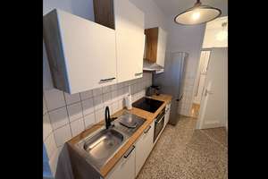 Möbliert auf Zeit: 2-Zimmer-Altbau Altstadt, ruhige Seitenstraße, 5 Min zum Rhein – 40213 Altstadt, Düsseldorf – Vorschaubild 14