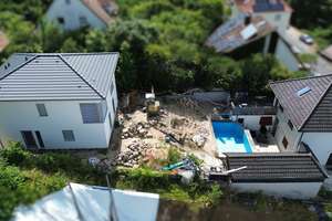 TRAUMHAFTE LAGE UND BLICK IN HÖCHBERG – Die vollständige Adresse der Immobilie erhältst du vom Anbieter., 97204 Höchberg – Vorschaubild 1