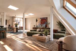 Loft Living im Erstbezug -lichtdurchflutetes Dachgeschoss mit Südterrasse