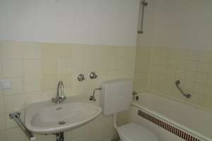 Wer will mich!? Günstig geschnittene 2-Zimmer-Wohnung (WBS) – Berrischstr. 8, 50769 Roggendorf/Thenhoven, Köln – Vorschaubild 6