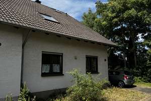 BONN-BEUEL, charmante DHH, Bj. 89 in top Lage, 5-6 Zi., ca. 125 m²  Wfl., Garage, ca. 285 m² GrSt. – Die vollständige Adresse der Immobilie erhältst du vom Anbieter., 53229 Vilich-Müldorf, Bonn – Vorschaubild 5