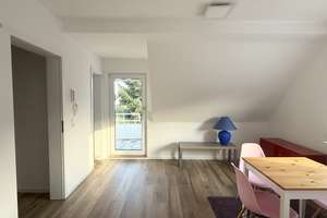 Teilmöblierte renovierte Wohnung mit Balkon &Süd-Dachterrasse in der Vogelsiedlung Unterrath/Stockum – Die vollständige Adresse der Immobilie erhältst du vom Anbieter., 40468 Unterrath, Düsseldorf – Vorschaubild 4