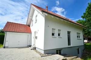Charmantes Einfamilienhaus in ruhiger Lage – Die vollständige Adresse der Immobilie erhältst du vom Anbieter., 78628 Rottweil – Vorschaubild 3
