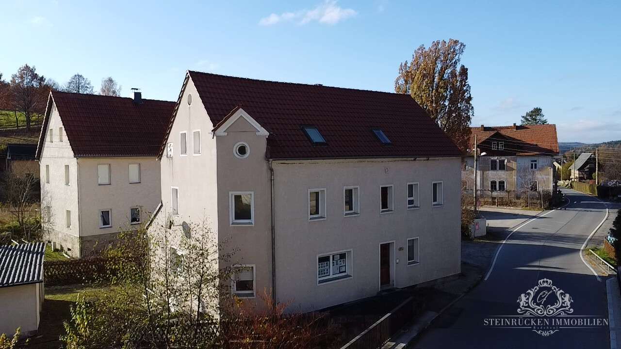 Mehrgenerationen- oder Kapitalanlage: Historisches Dreifamilienhaus mit Potenzial in Gohrisch, Sächsische Schweiz Osterzgebirge Kreis – Bild 1