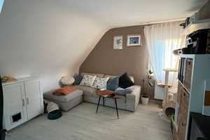 Sanierte Dachgeschosswohnung mit drei Zimmern sowie Balkon und EBK in Stuttgart Luginsland – Stuttgart – Vorschaubild 8