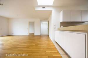 Darüber nur der Himmel! Sonniger Balkon mit Blick zum Park! Textilviertel! Holzböden! EBK! – Am Schäfflerbach 1a, 86153 Am Schäfflerbach, Augsburg – Vorschaubild 14