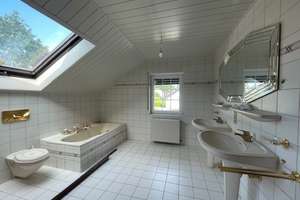 Exklusive Landhaus Villa für gehobene Wohnansprüche in Villenlage! – Die vollständige Adresse der Immobilie erhältst du vom Anbieter., 63303 Dreieich – Vorschaubild 14