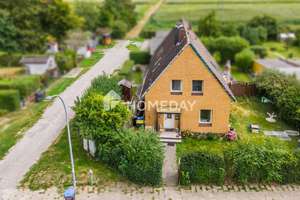 DHH zum Selbstgestalten | gemütlicher Garten + viel Potenzial | Bremerhaven-Schiffdorferdamm – 27574 Schiffdorferdamm, Bremerhaven – Vorschaubild 17