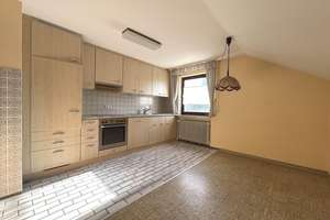 Großzügiges Zweifamilienhaus mit Garten und Doppelgarage in ruhiger Lage – Die vollständige Adresse der Immobilie erhältst du vom Anbieter., 72813 Sankt Johann – Vorschaubild 14
