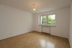 ERSTBEZUG nach Sanierung - Attraktive 3-Zimmerwohnung mit Westloggia - kurzfristig beziehbar – 81737 Altperlach, München – Vorschaubild 7